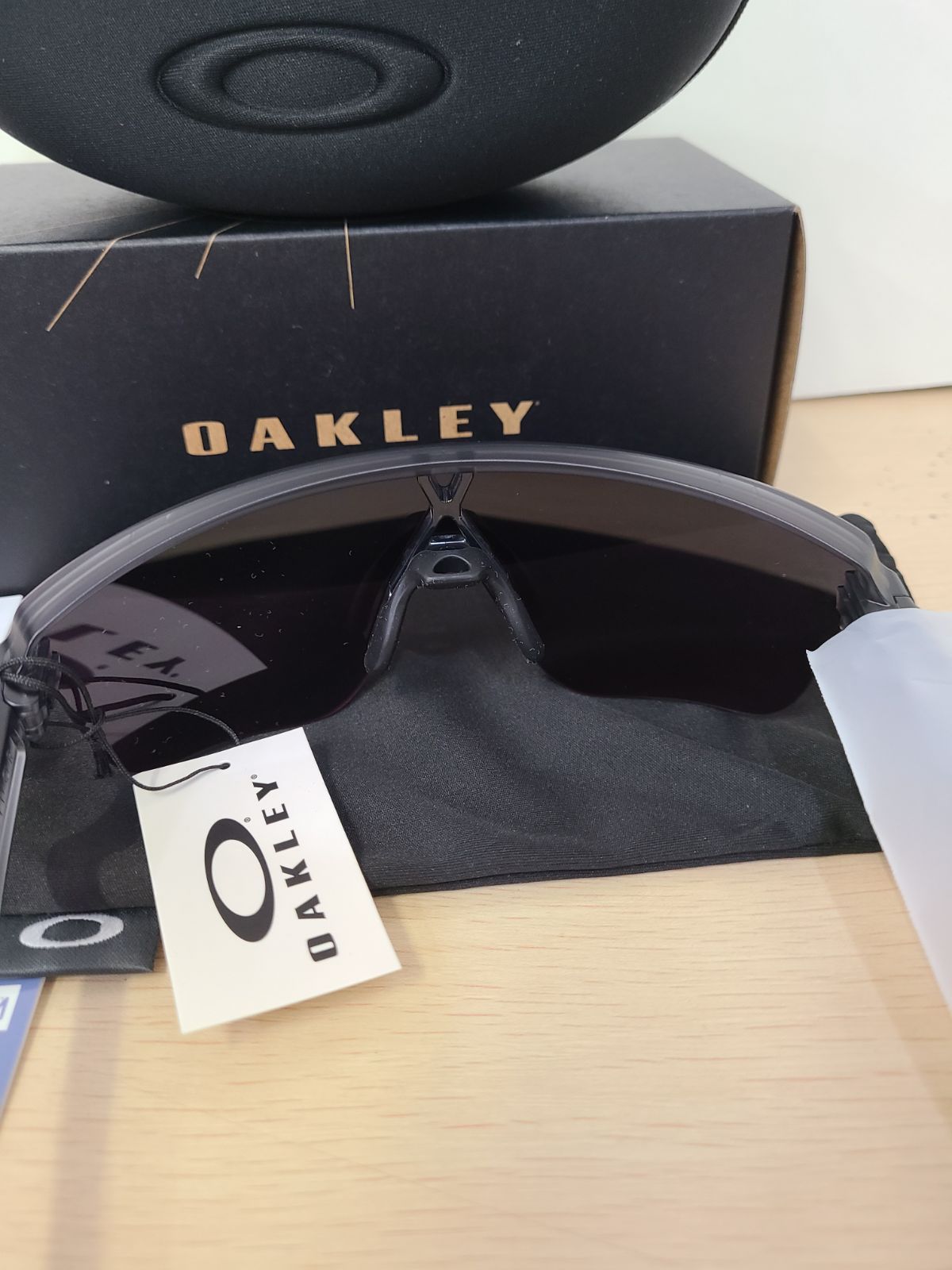 新品未使用品】オークリー(OAKLEY)Corridor SQ(コリドー 新品未使用品】オークリー(OAKLEY)Corridor SQ(コリドー