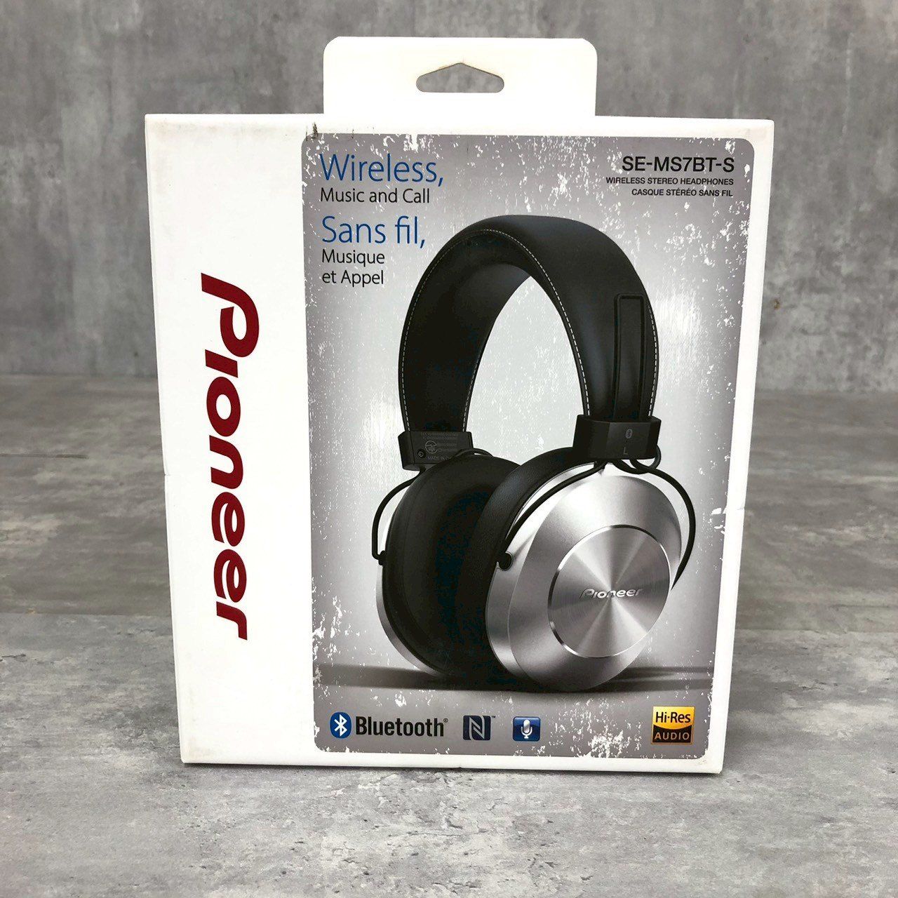 シルバー ワイヤレスヘッドホン / Pioneer SE-MS7BT-S