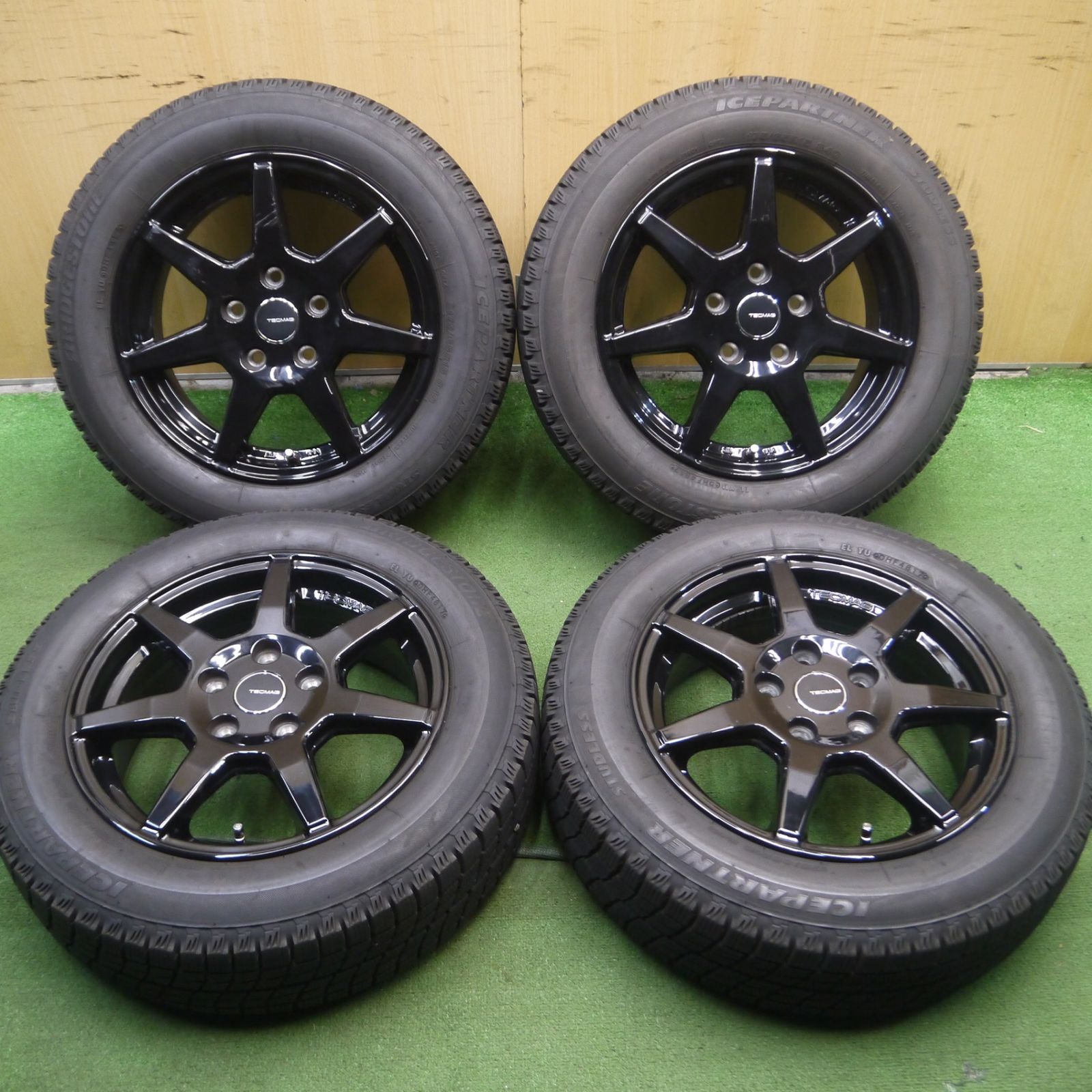 *送料無料* バリ溝！ほぼ10分ミニ 等 TECMAG 175/65R15 スタッドレス ブリヂストン アイスパートナー テクマグ 15インチ PCD112/5H4021914Hス