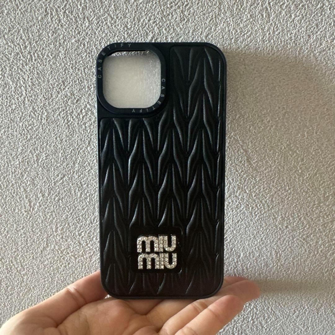 【新品未使用】Miu Miu iPhone15Pro ケース ブラック 新品未使用】MIU MIU ブラック iPhone15Proケース - メルカリ