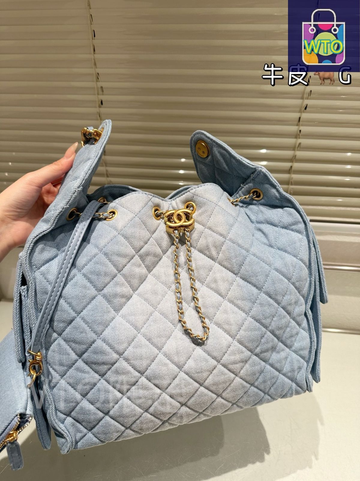 【超かわいい】CHANEL 25ss プルオーバー 今日特価】Chanel 25s シャネル 25s ライトブルーデニムホボ