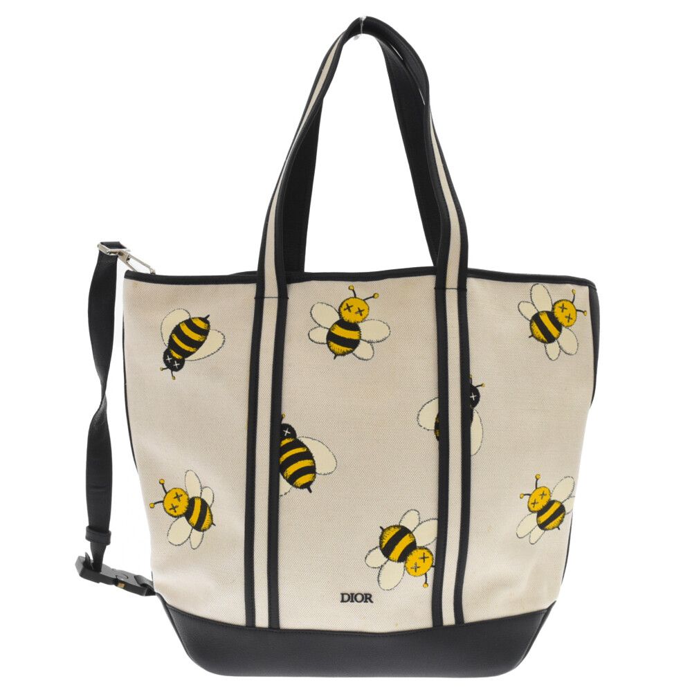 美品！ディオール×カウズ BEEキャンバス ヴォヤージュ2WAYショルダーバッグ 美品！ディオール×カウズ BEEキャンバス ヴォヤージュ2WAY