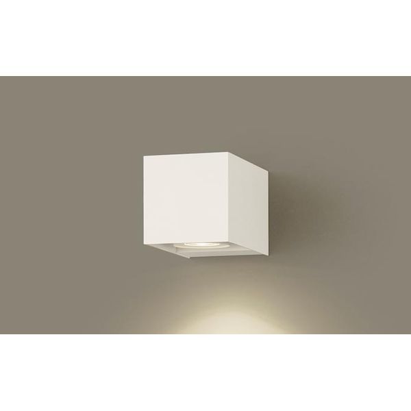 【新品・7営業日以内発送】パナソニック電工 Panasonic LGB80622LB1 LEDブラケット60形集光電球色【沖縄離島販売不可】