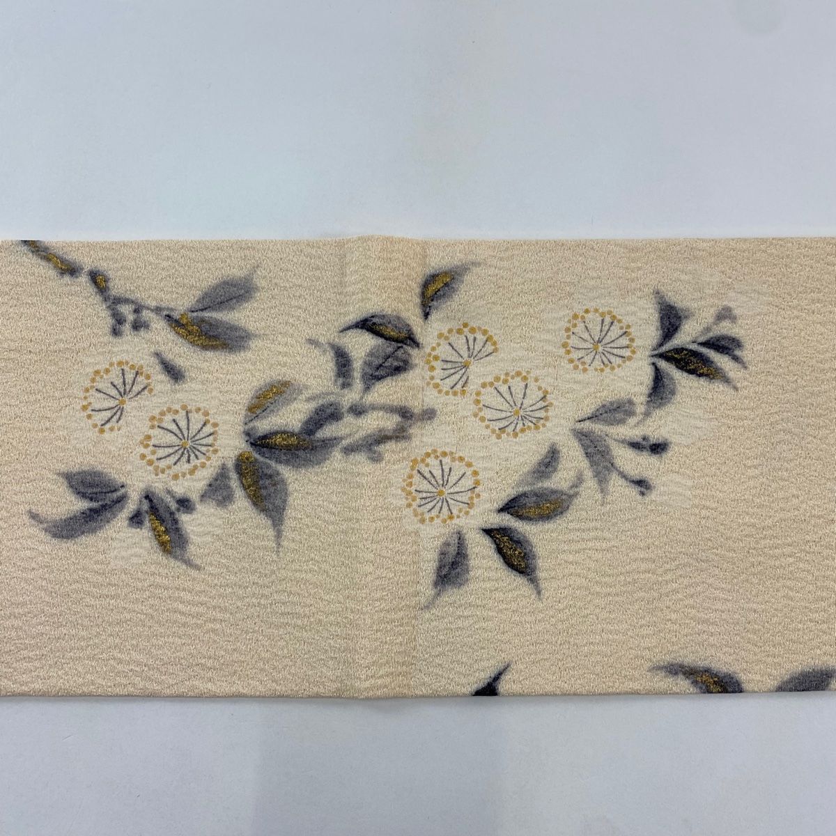 美品】 名古屋帯 名品 落款 山科春宣 掛け軸 桜 金彩 薄オレンジ 正絹