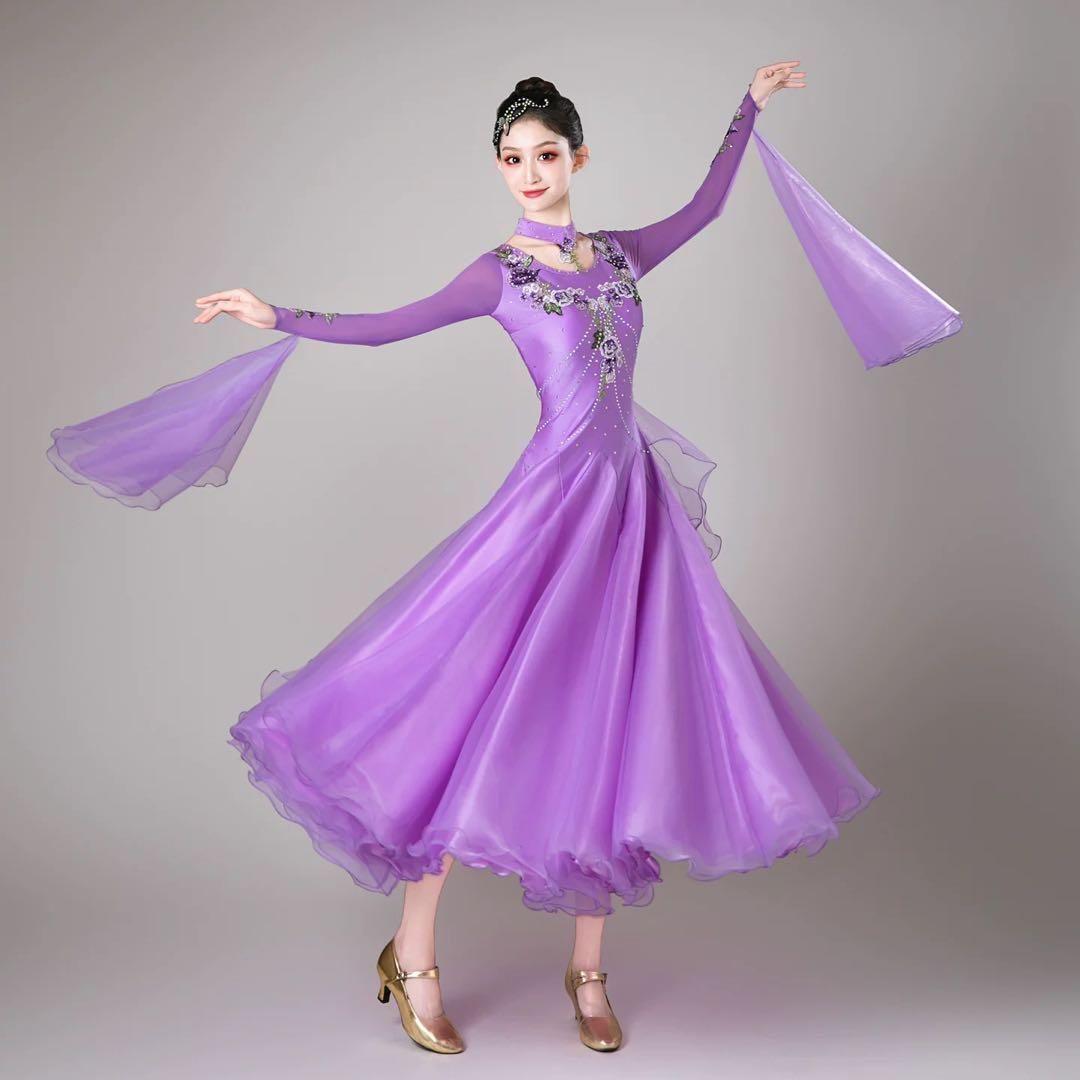 ストーン付きスタンダード練習着★ダンスパーティーにも！ 新品未使用 ストーン付きスタンダード練習着☆ダンスパーティー