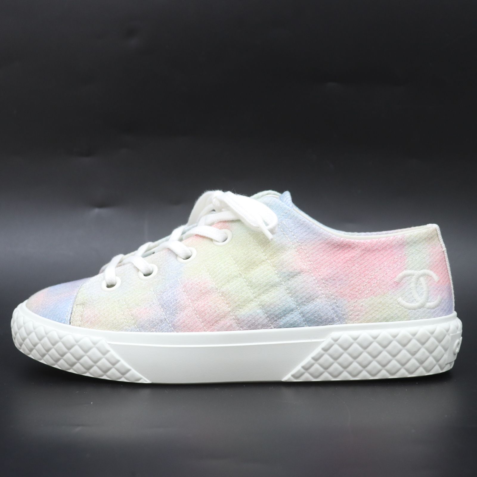 ITCDYTB5VEG8 美品 CHANEL シャネル スニーカー パステル マルチカラー 
