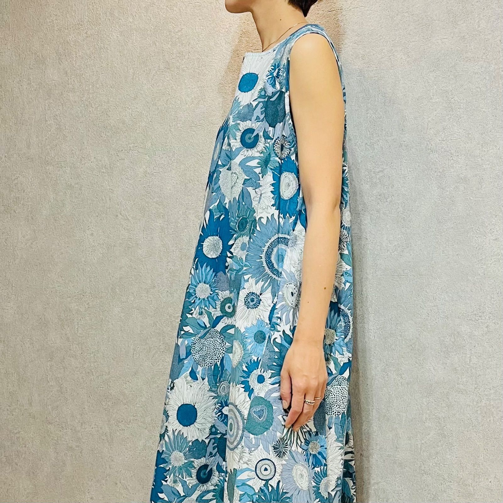 ☆再入荷☆リバティ柄ひまわりマキシ丈ワンピース / リゾート