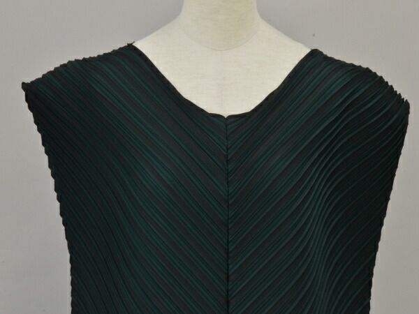 イッセイミヤケ PLEATS PLEASE ISSEY MIYAKE シャツ/ブラウス 3サイズ