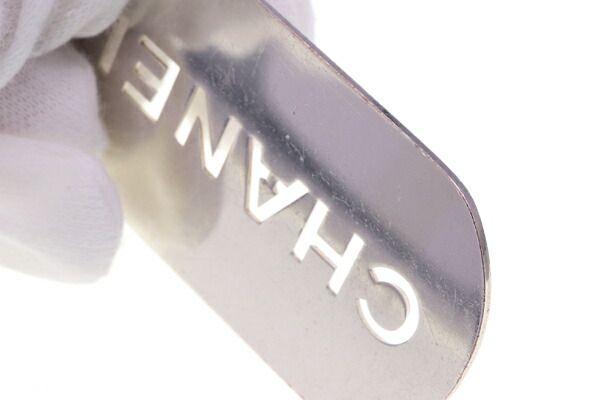 シャネル バッグチャーム A25216 シルバー メタル CHANEL - シャネル バッグチャーム A25216 シルバー メタルの