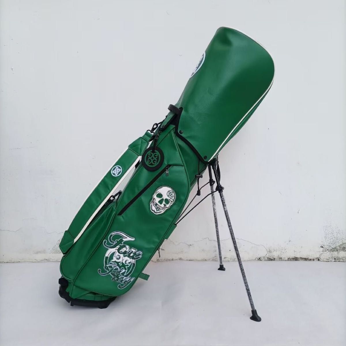 G/FORE】☆キャディーバック☆ DAYTONA PLUS CARRY GOLF BAG (G FORE/キャディーバッグ・ケース)  100065017【BUYMA】