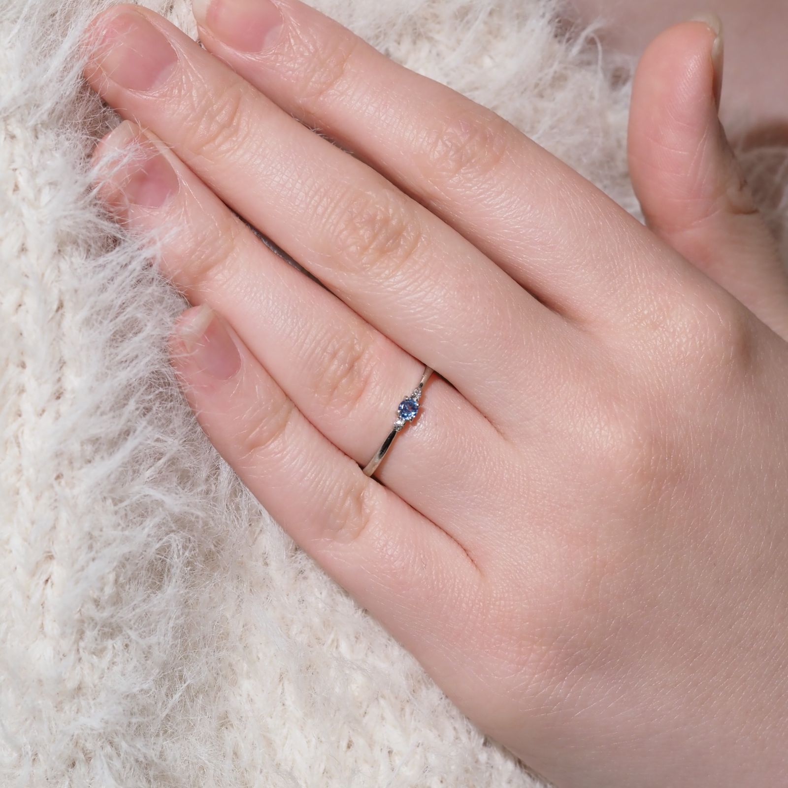 ベニトアイト リング 0.069ct pt900 D0.02ct - メルカリ