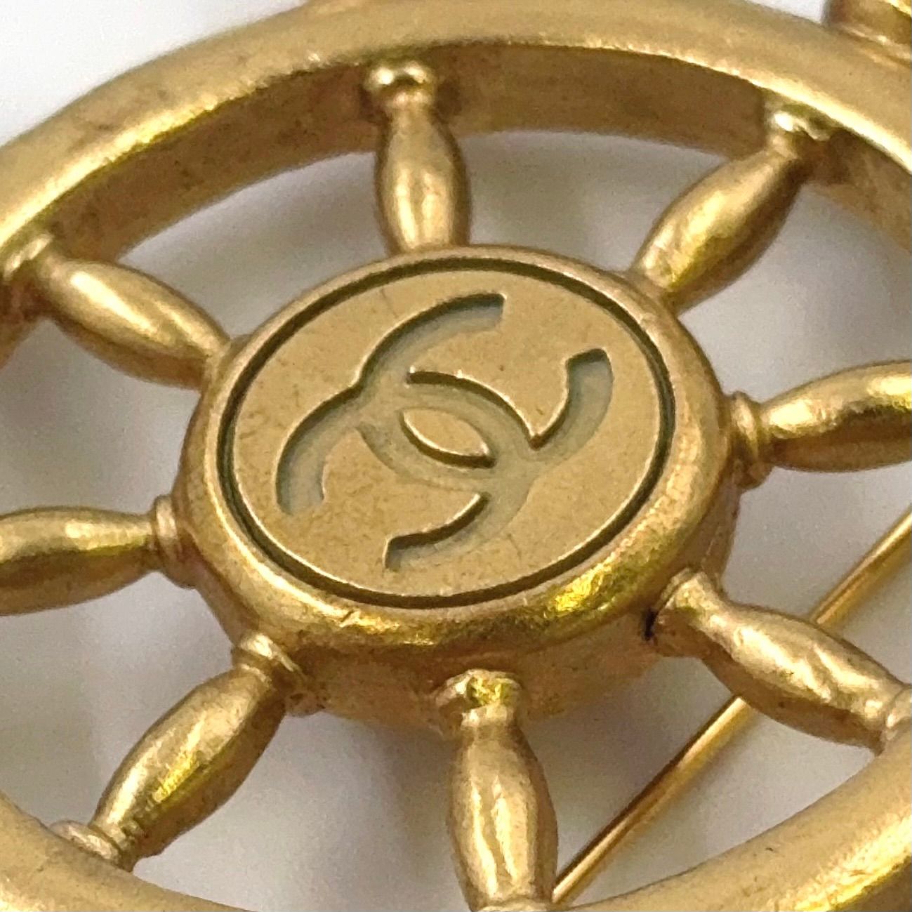 シャネル ココマーク ブローチ ゴールド 船舵