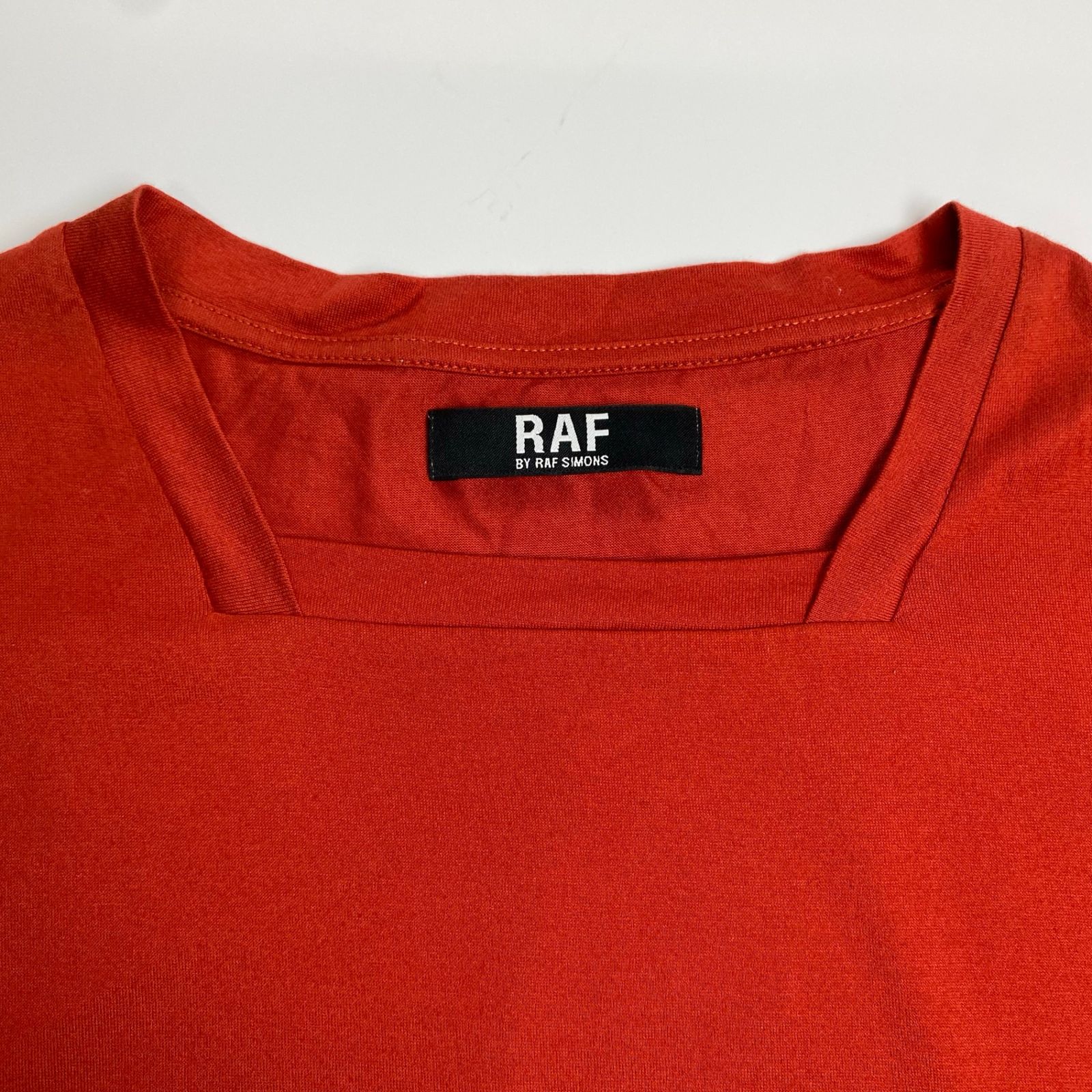 RAF SIMONS アーカイブロンT Raf Simons の貴重なアーカイブがオンラインで販売中 | Hypebeast.JP