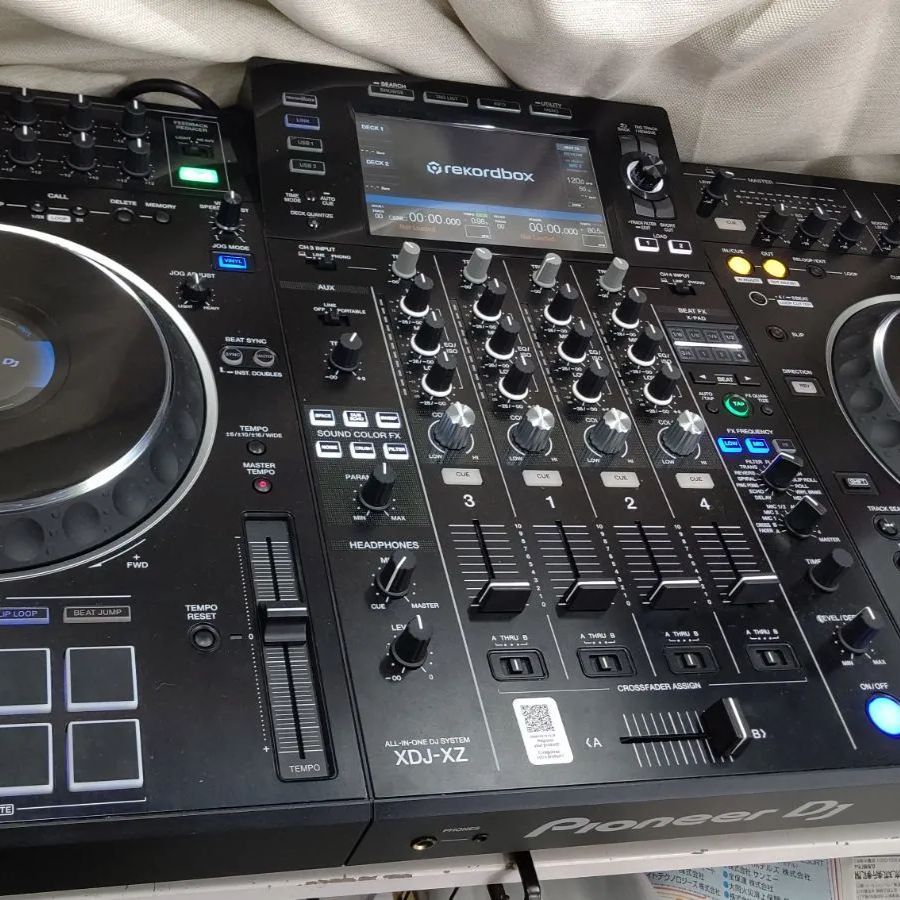 Pioneer DJ XDJ-XZ|CDJオールインワンDJシステム