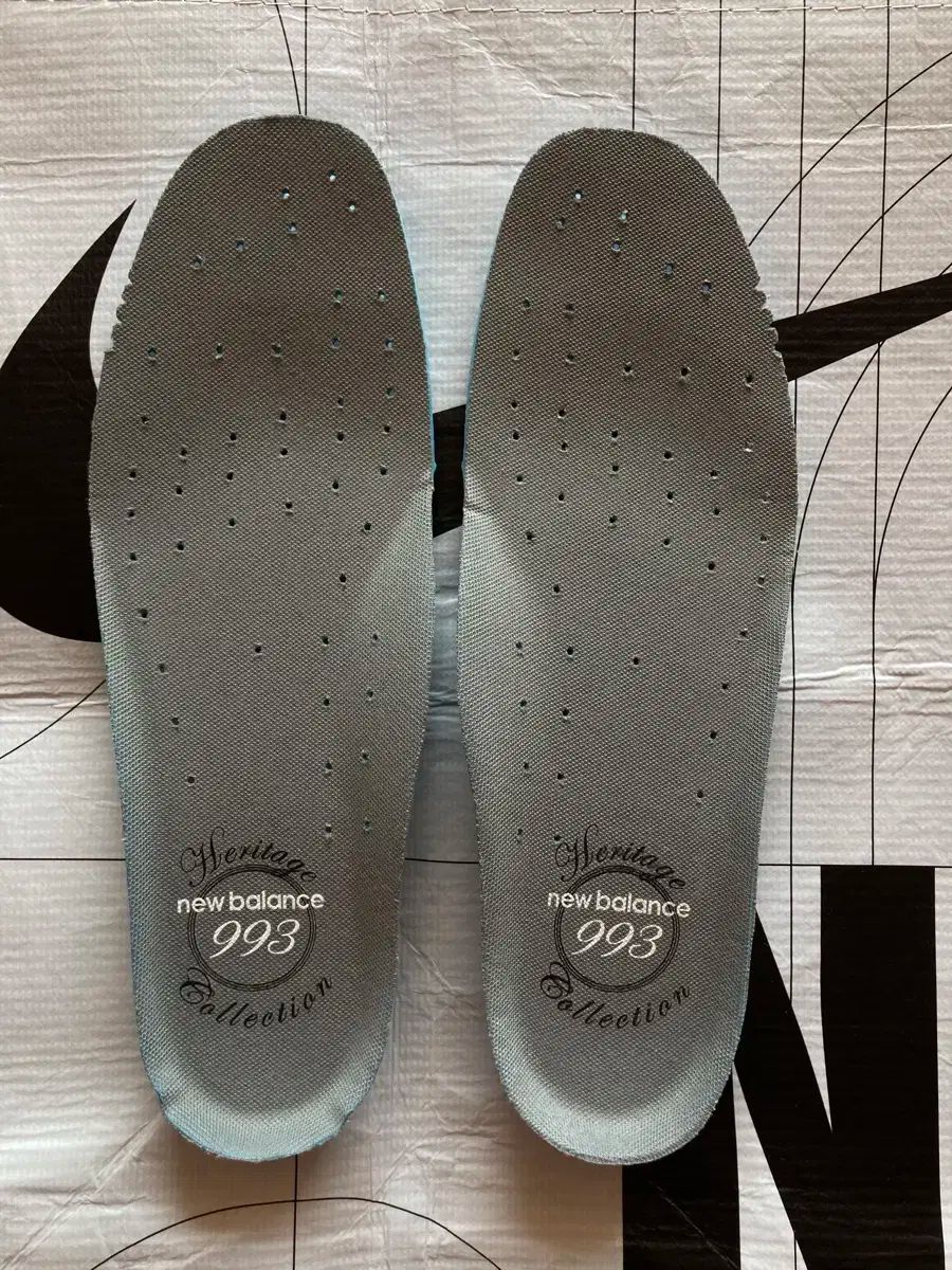 【新品】リーボック　インスタポンプフューリー　マグマ　稲葉浩志　28.5cm 靴 260 New Balance(ニューバランス) 993 D