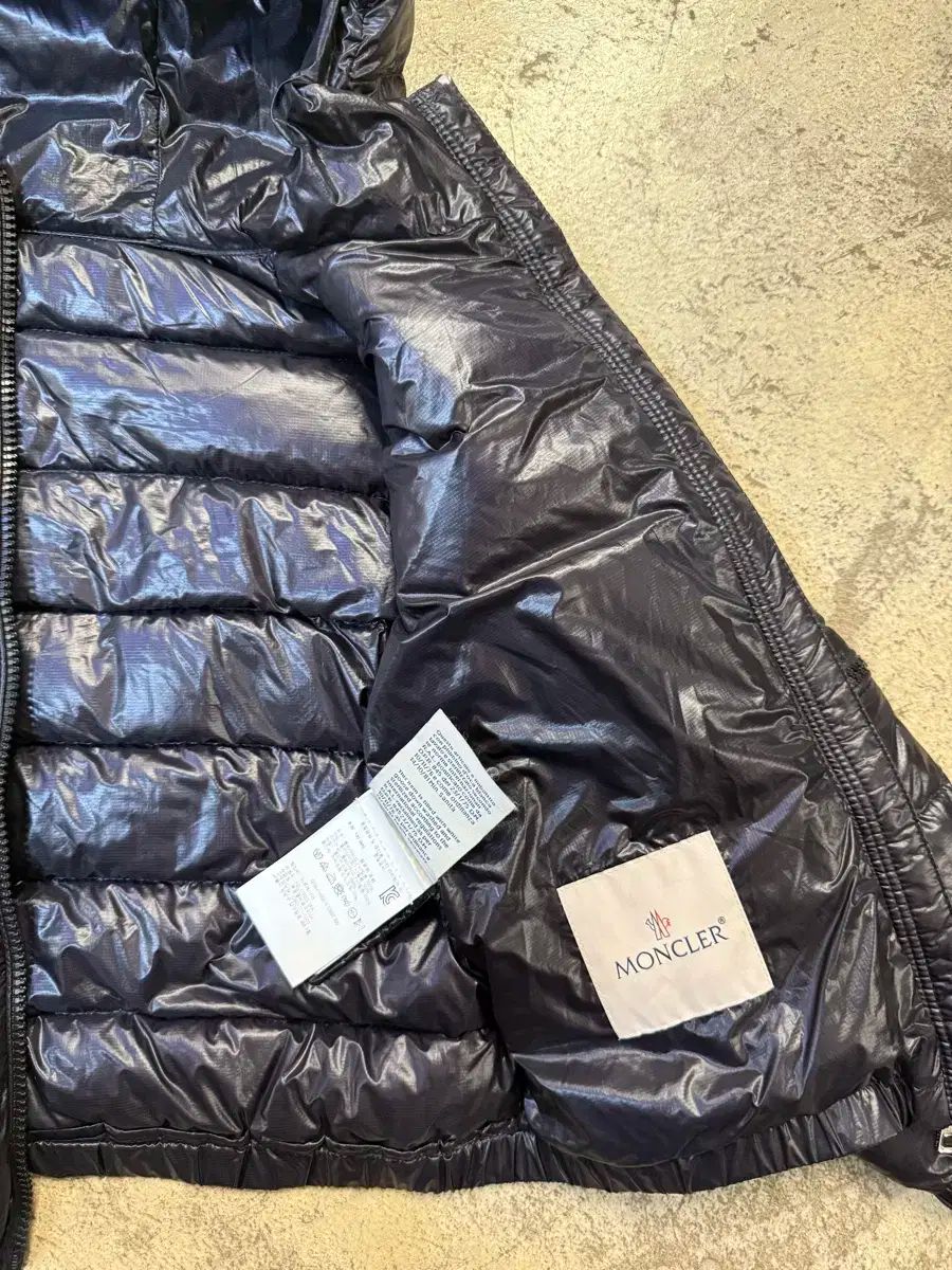 キッズ ダウンジャケット