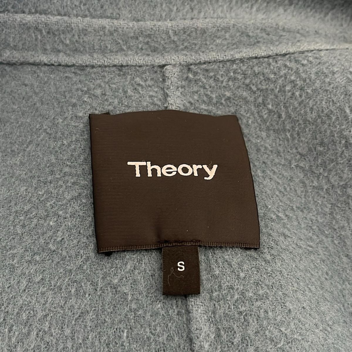 ブルーグレー 長袖