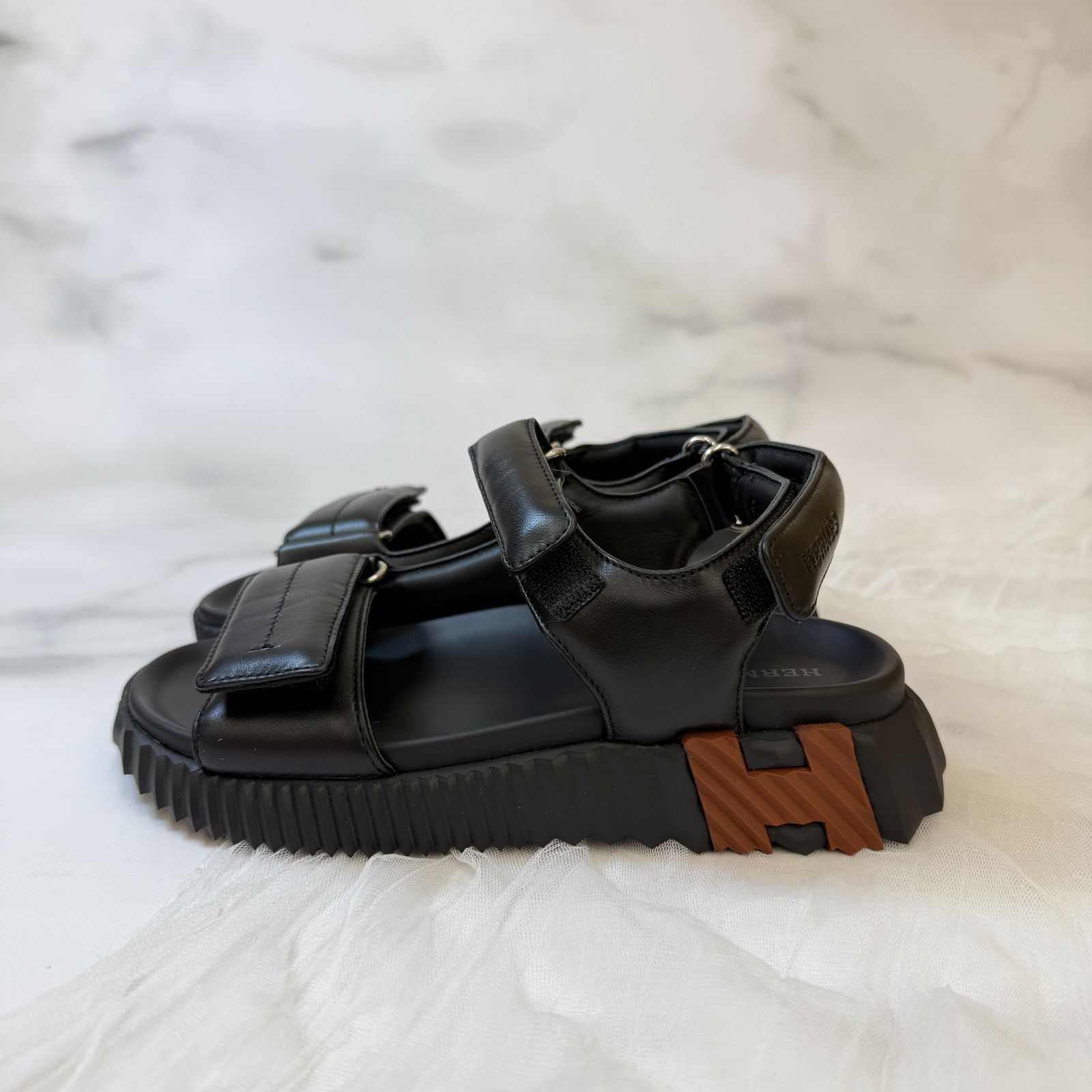  エルメス ジュニア 35 ブラック ブラウン レザー サンダル Hロゴ サンダル サンダル ミュール