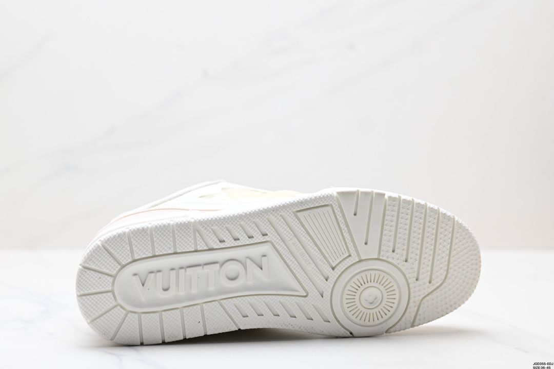 【グレイン加工されたレザーが素敵】Louis Vuitton★スニーカー LV/ルイ・ヴィトン メンズ スニーカー 90スケート グレイン