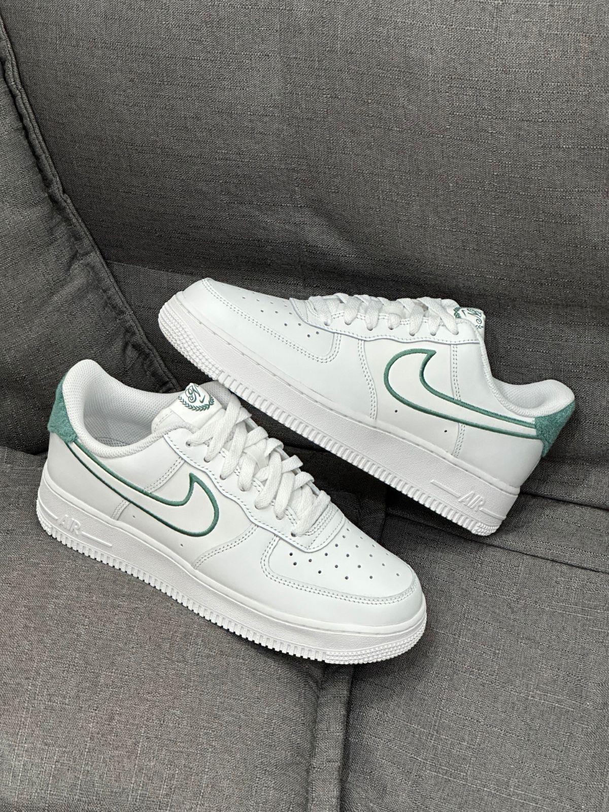 NIKE AIR FORCE 1 07 LV8 ナイキ エアフォース1 07 LV8