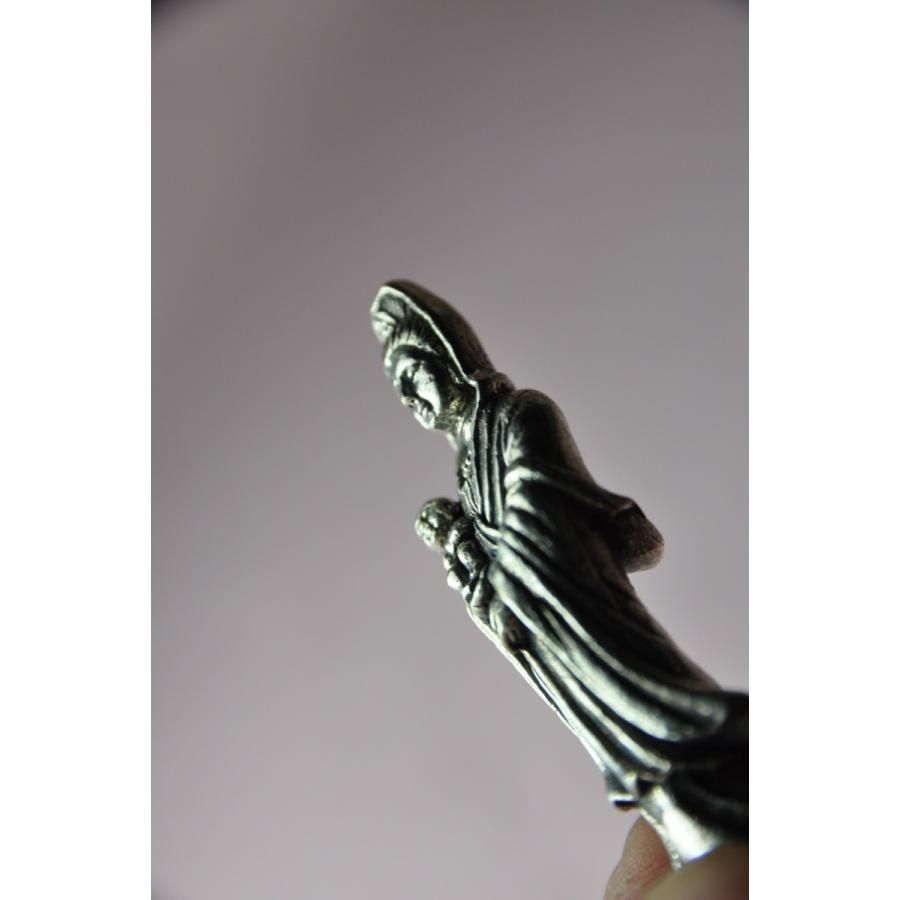 慈母観音 子供を抱いた観音菩薩 ミニメタル仏像 C340 - メルカリ