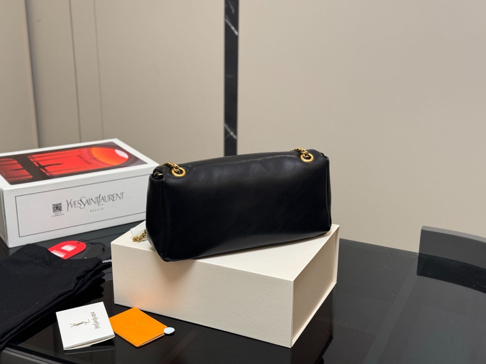 今日特価】Saint Laurent Calypso アームチェーンバッグ（羊皮紋
