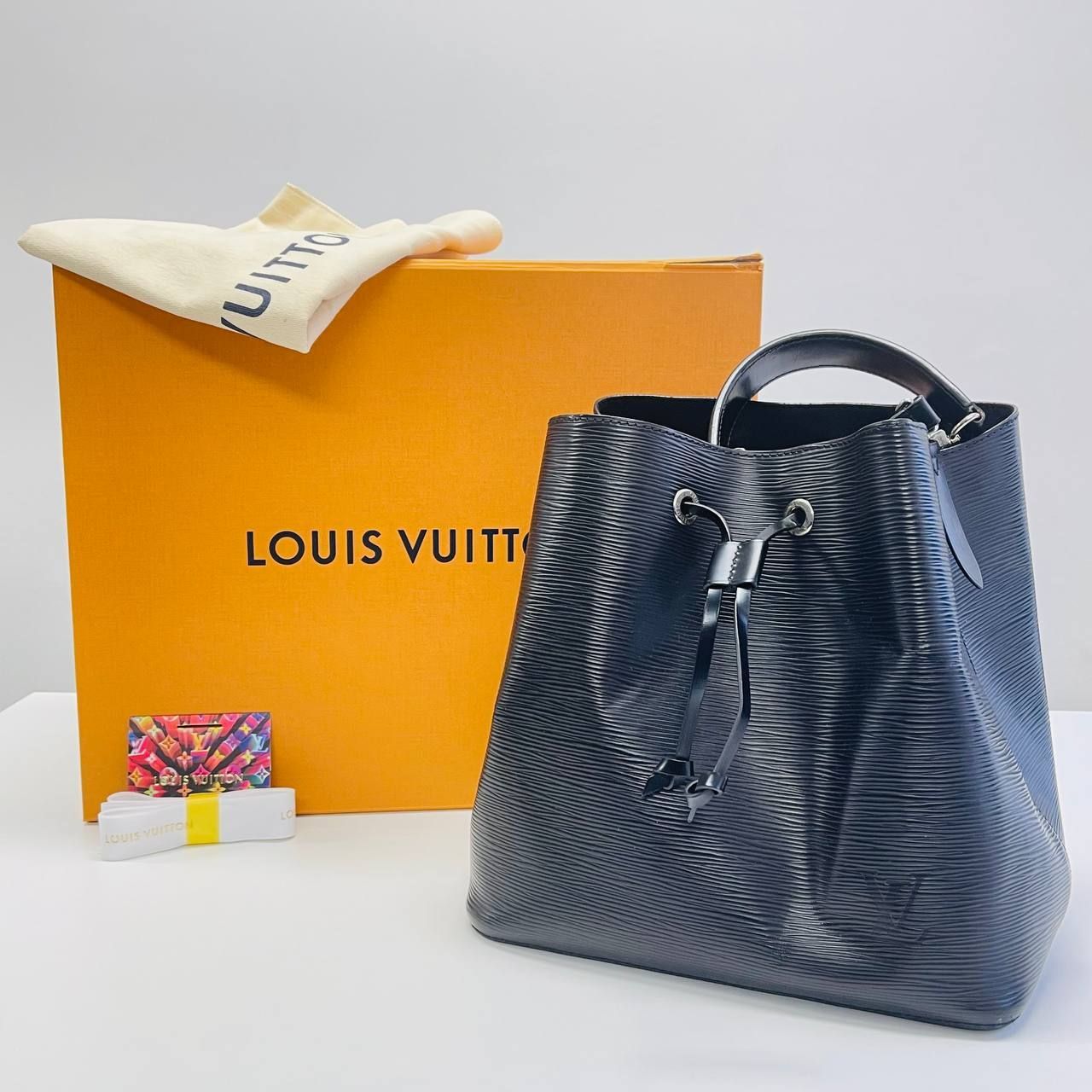 LOUIS VUITTON ネオノエ　M54366レディース