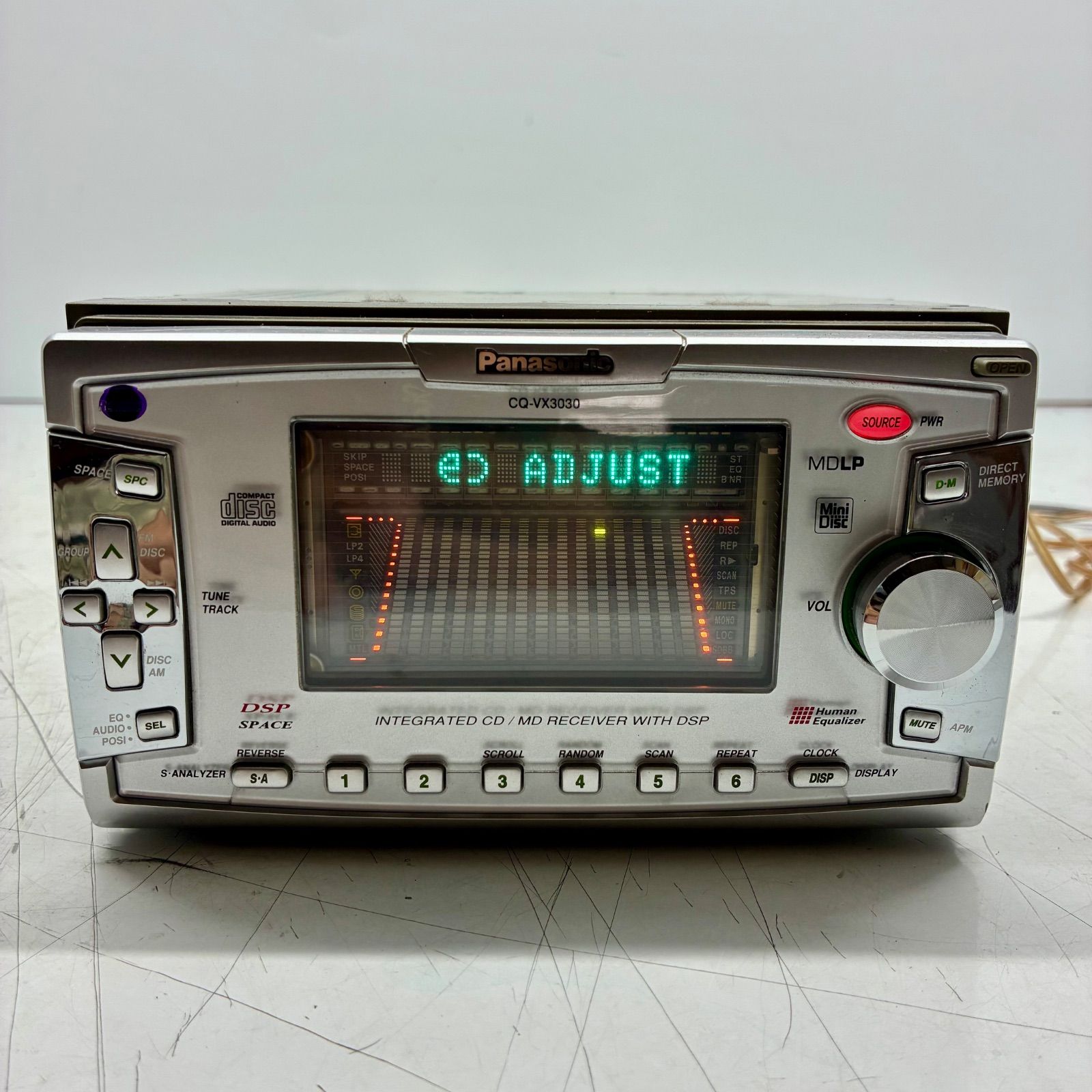 Panasonic パナソニック カーステレオCQ-VZ303&CDチェンジャー Panasonic パナソニック カーステレオCQ-VZ303&CDチェンジャー