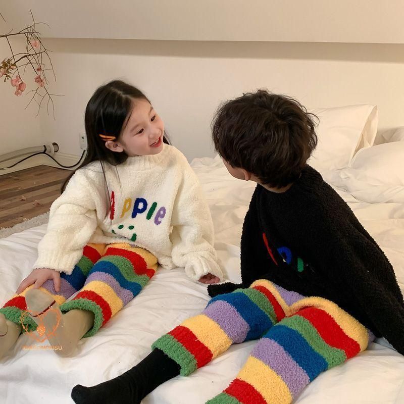 子供 フランネル パジャマ女の子男の子 2点セット 笑?柄虹色トップス パンツ 女の子 パジャマ 秋冬用 長袖 フランネル 部屋着 無地 セットアップ 寝