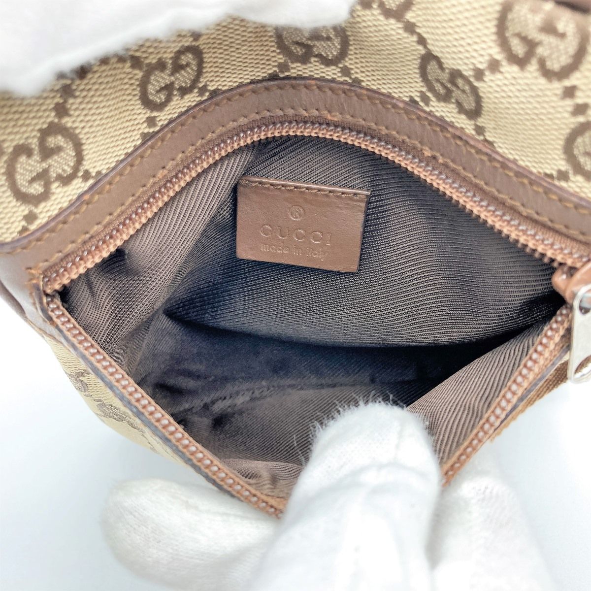GUCCI グッチ GG柄 ショルダーバッグ 斜め掛け バッグ
