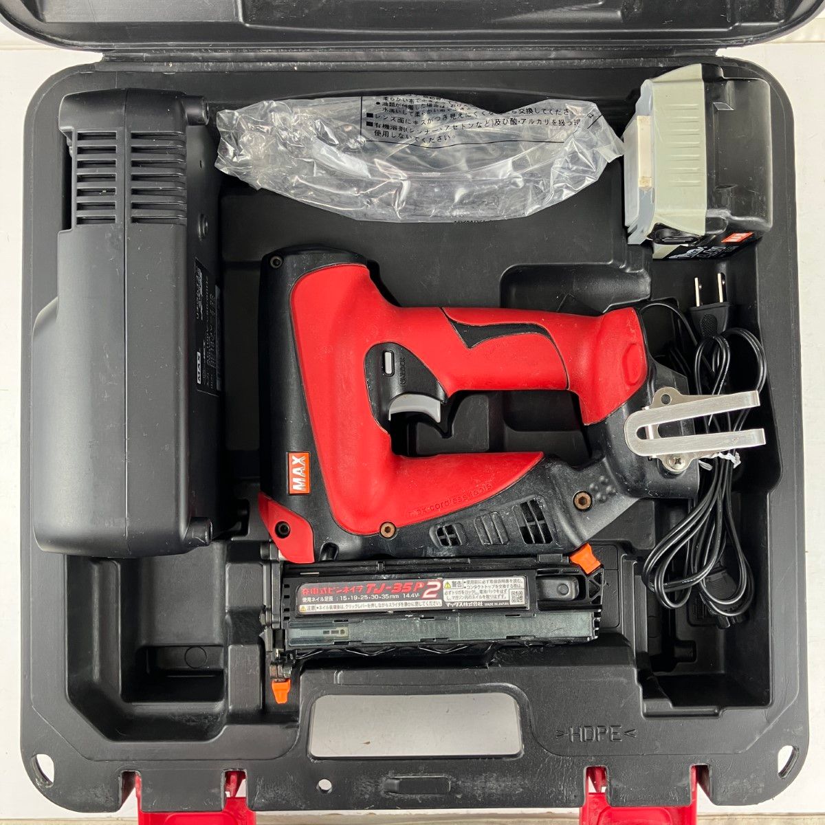 ЗЗMAX マックス 14.4v 35mm 充電式ピンタッカ バッテリーx1 充電器 ケース付 TJ-35P2 ブラック×レッド
