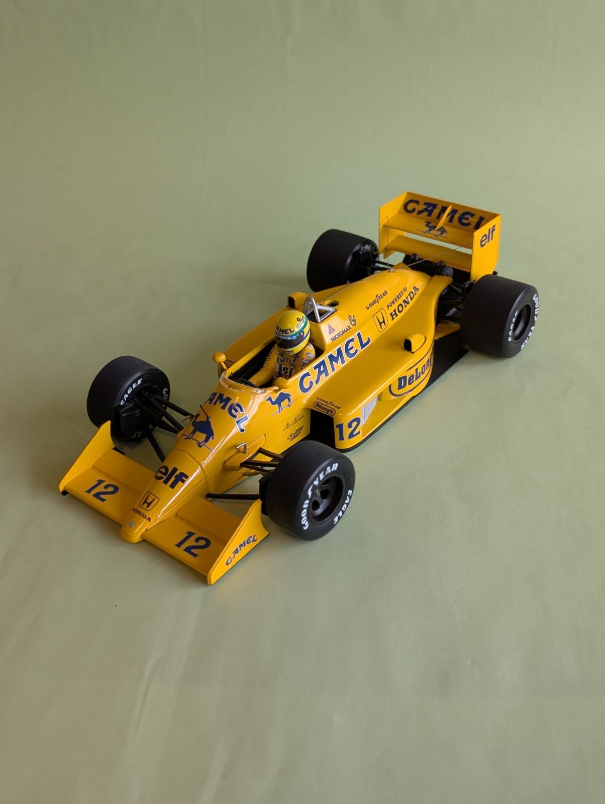 ロータス最後の輝き 1/18 ロータス99T アイルトン・セナ 【公式通販】