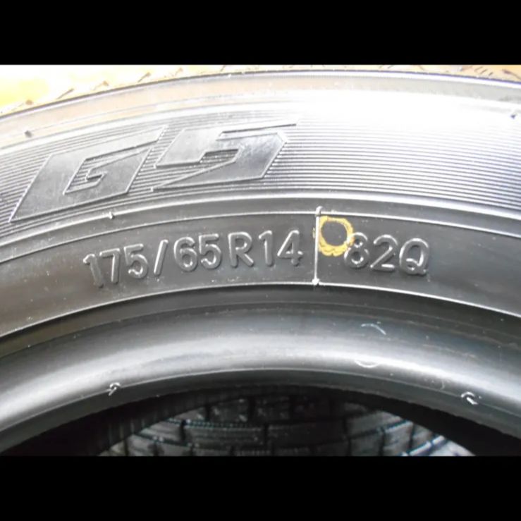 (P-0171) 送料無料 中古 スタッドレスタイヤ トーヨー GARIT G5 175/65R14 4本 超バリ山 ワイズギア