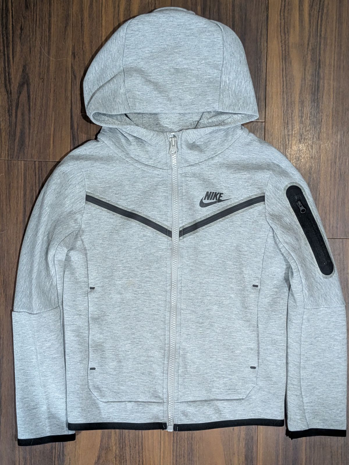 NIKE ナイキ テックフリース パーカー ジュニアXS 130〜140