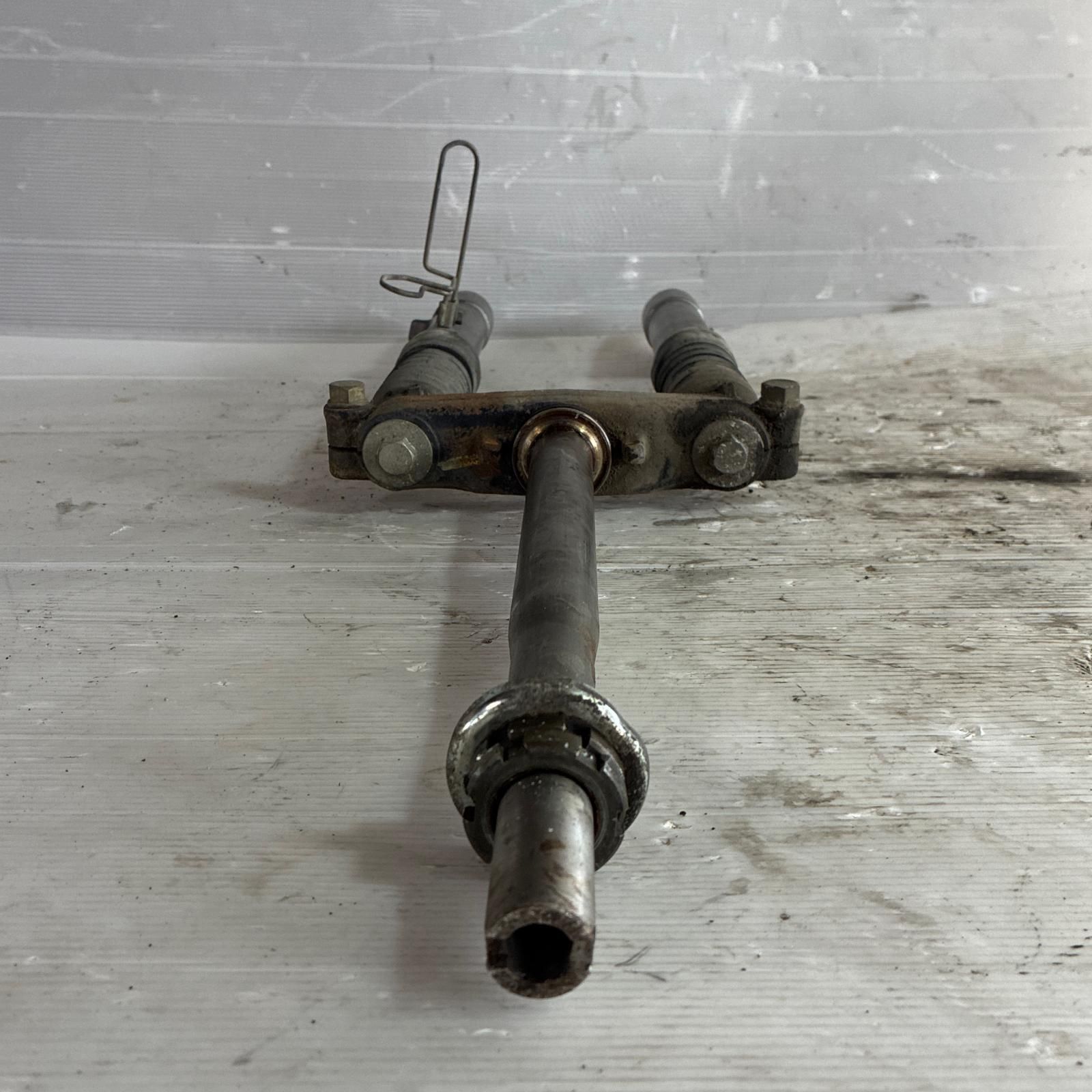 人気アイテムが再入荷！ YAMAHA シグナスSI SE01J フロントフォーク ヤマハ 親しみやすい