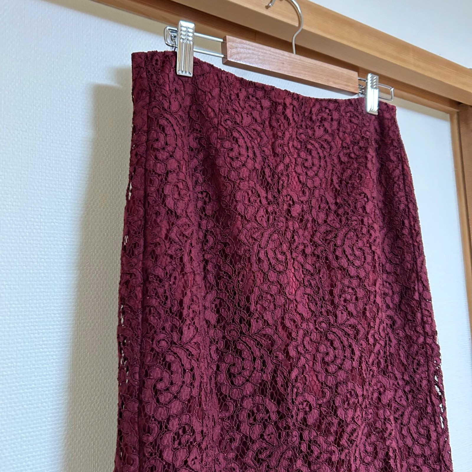 GU 総レース タイトスカート（ワインレッド）M （商品番号：222