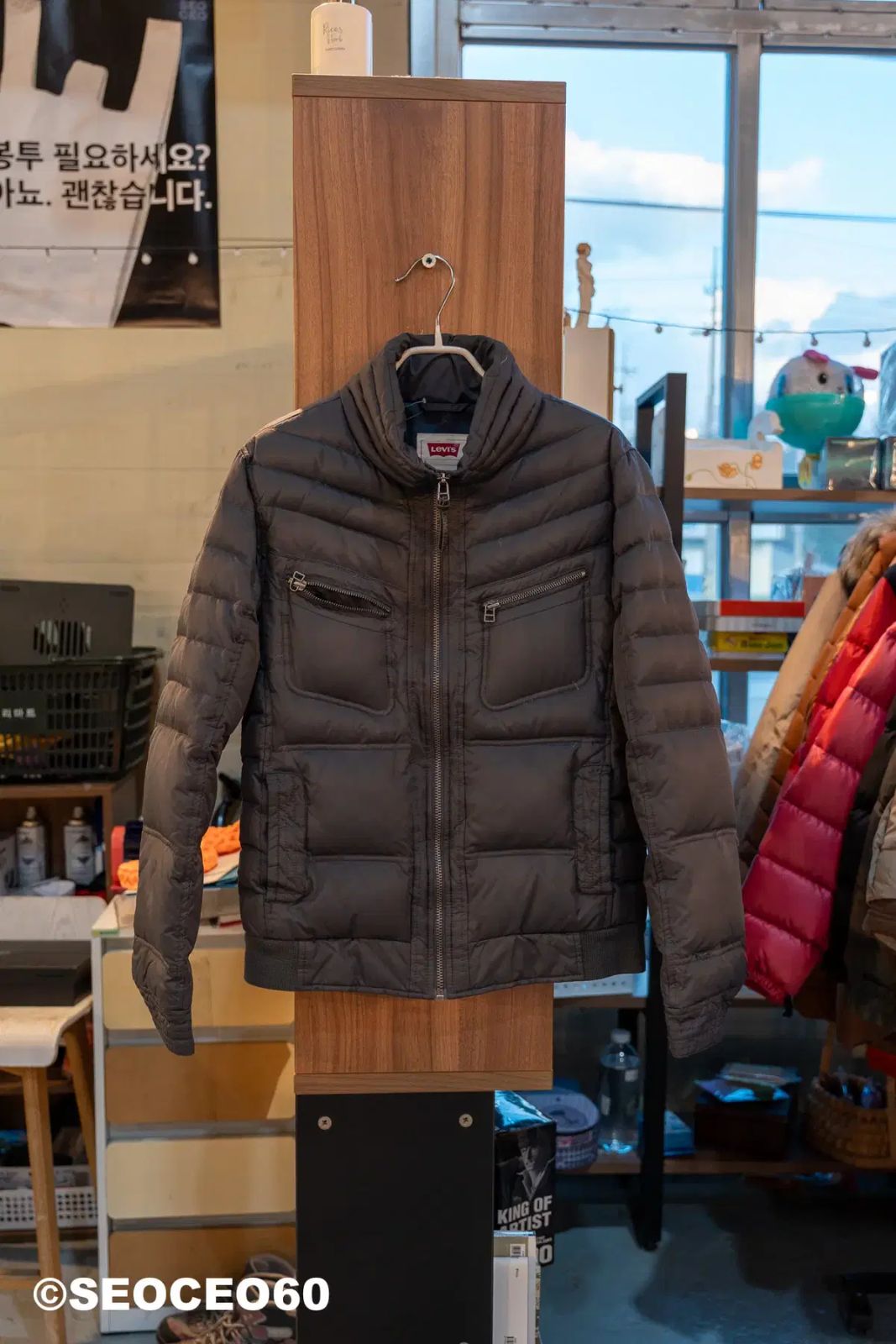 【雷市場（ポンジャン）商品韓国直送】 メンズダウンジャケット LEVI'S(リーバイス) S サイズ