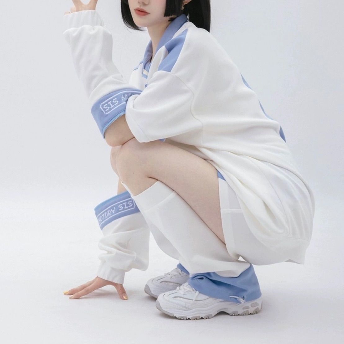 ハーフジップトップス
