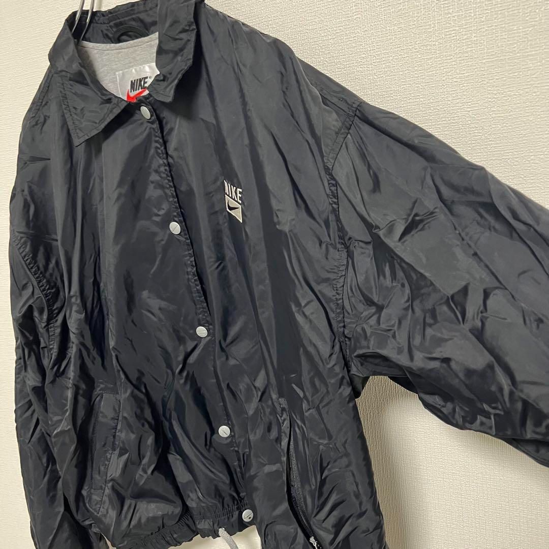 ナイロンコーチジャケット