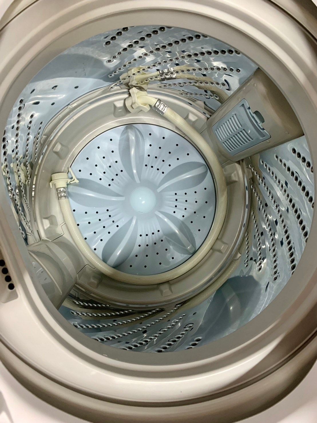 大阪送料無料☆3か月保障付き☆洗濯機☆2021年☆ハイセンス☆4.5kg☆HW