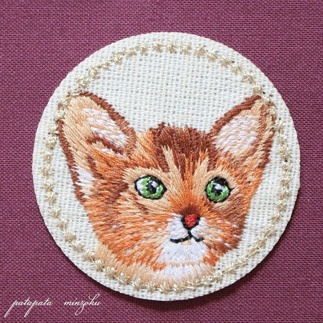 ストア 猫 刺繍 バッジ