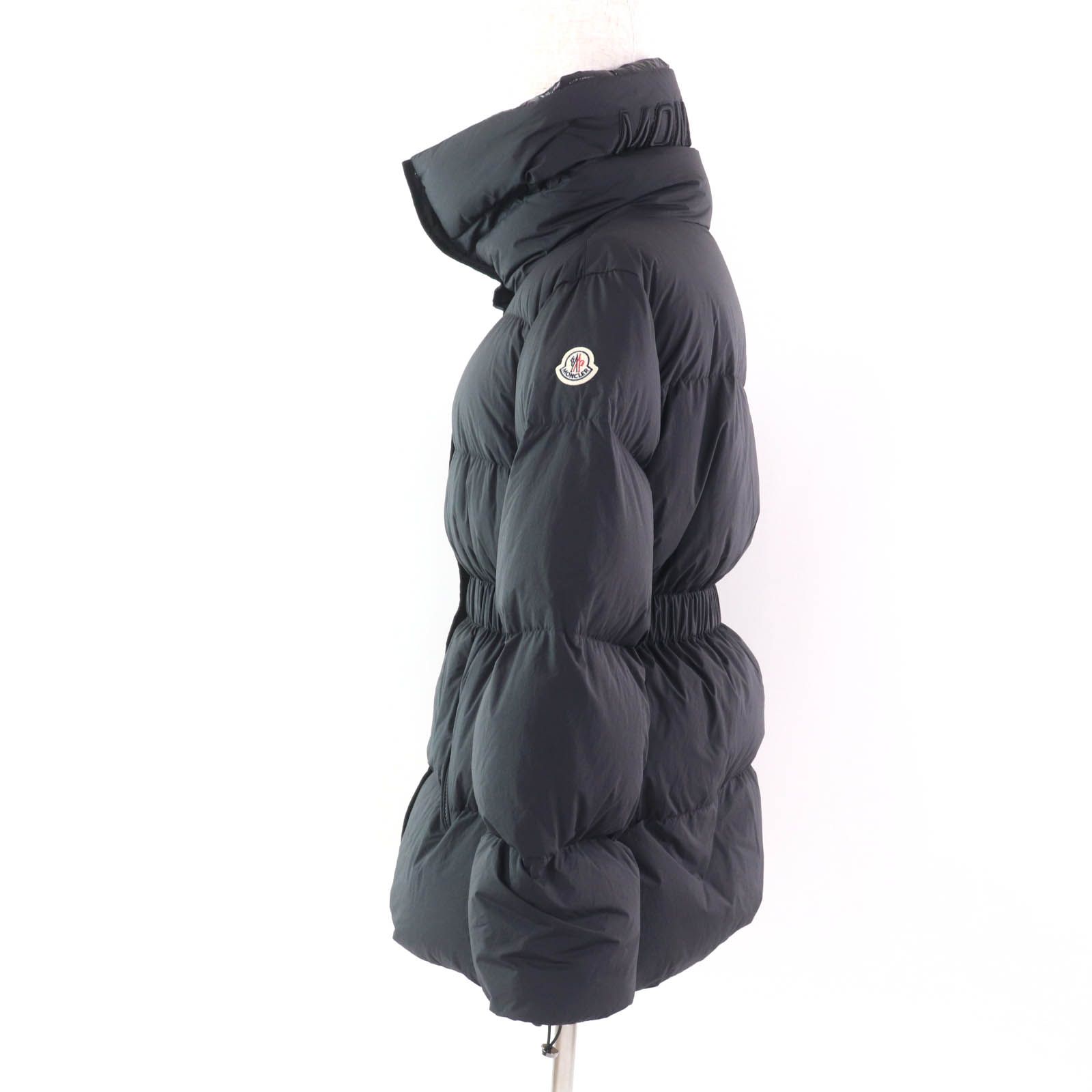 極美品 MONCLER モンクレール ロゴワッペン ナイロンジャケット Mサイズ ほぼ未使用 MONCLER モンクレール ロゴワッペン ナイロン