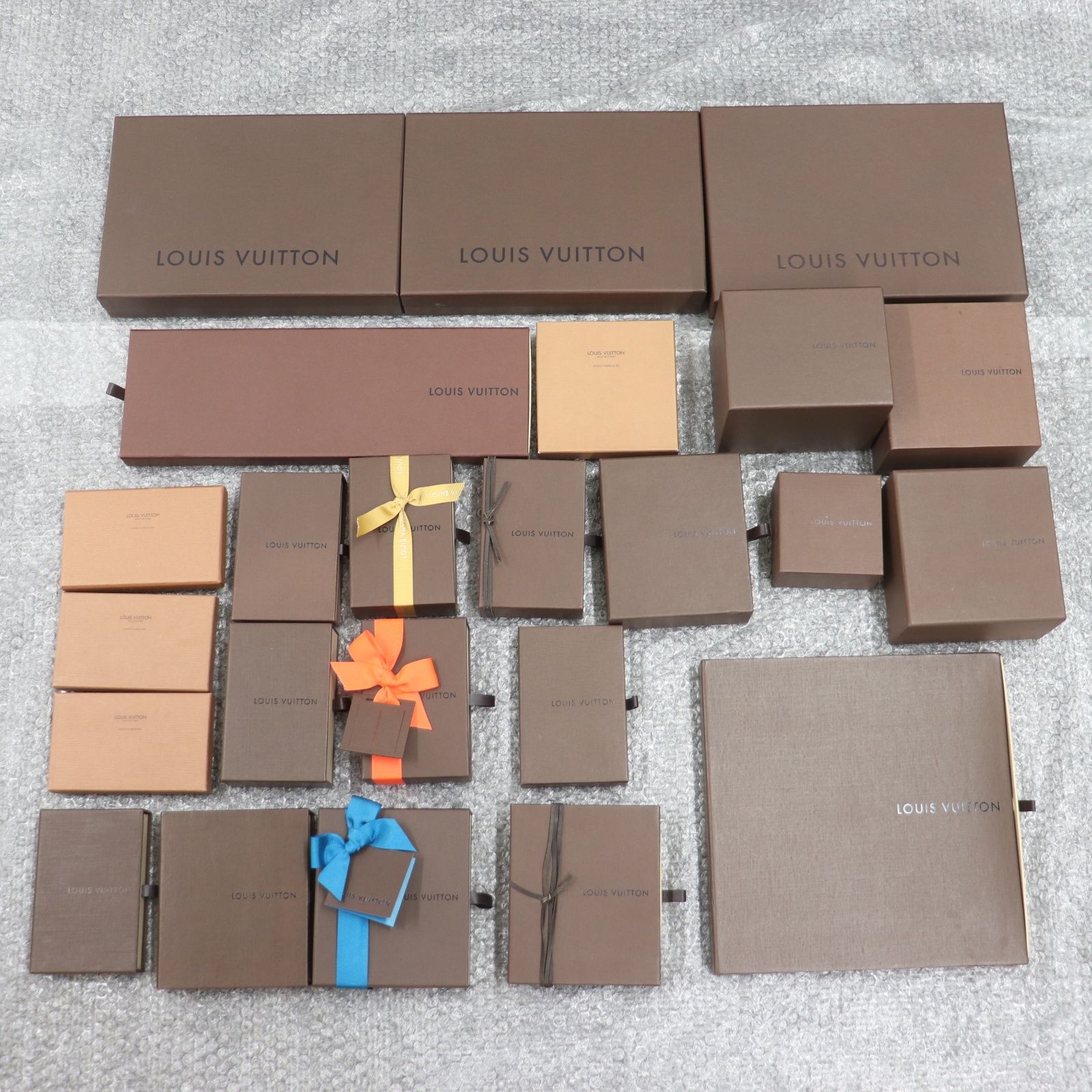 ITV6CRKNVPM0 LOUIS VUITTON ルイヴィトン BOX 空き箱 ショッパー 純正 紙袋 ブラウン まとめ 紙袋25枚 箱45個