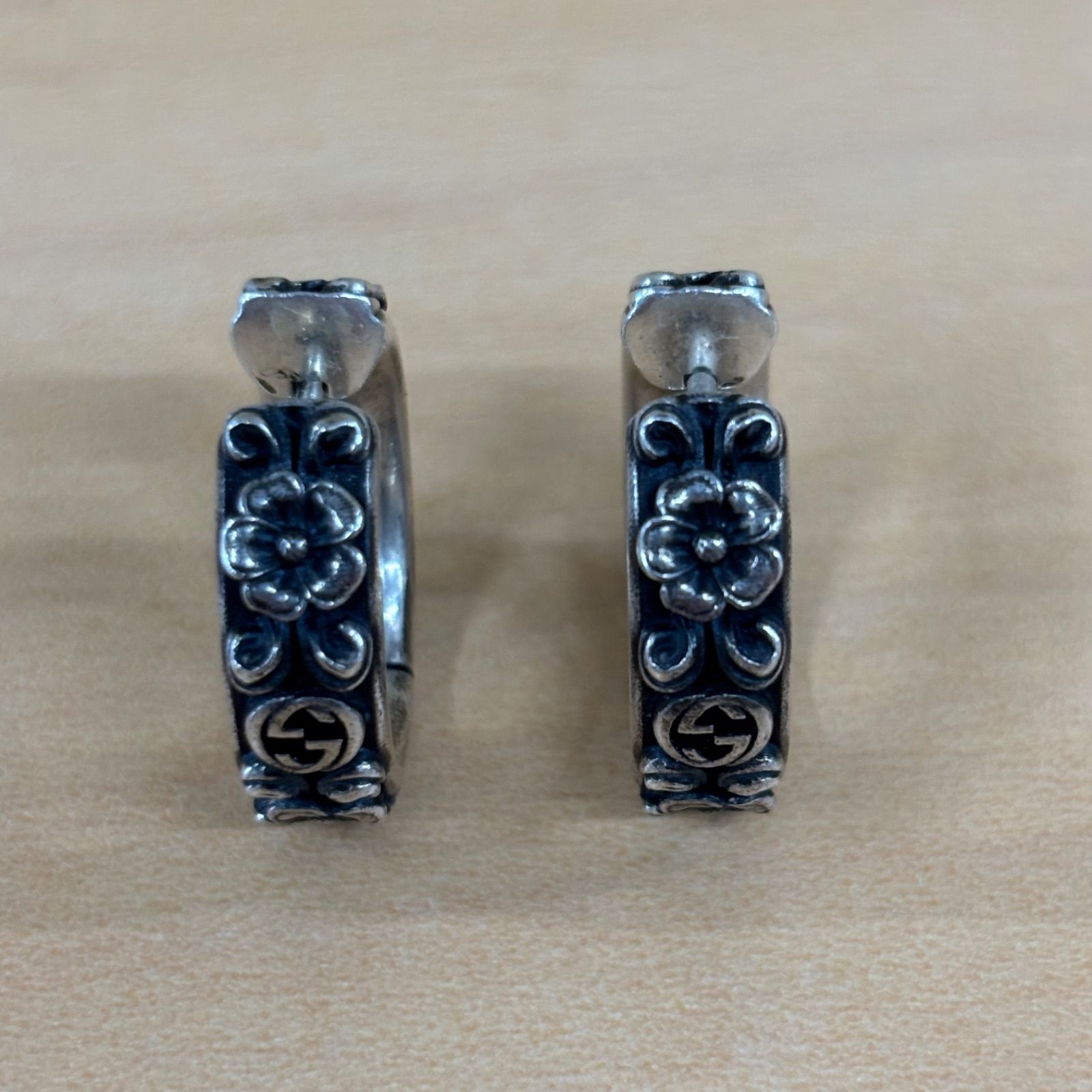 GUCCI ピアス フラワー フープ すぐ届く*GUCCI*日本限定 ダブルG フラワー ピアス (GUCCI