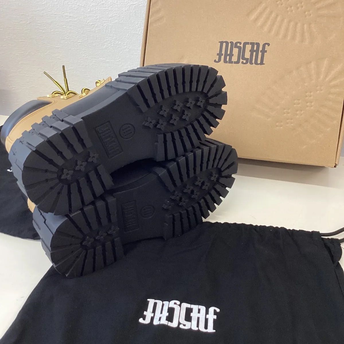 希少 MSCHF ミスチーフ 2×4 Duck Boots Timberland ティンバーランド