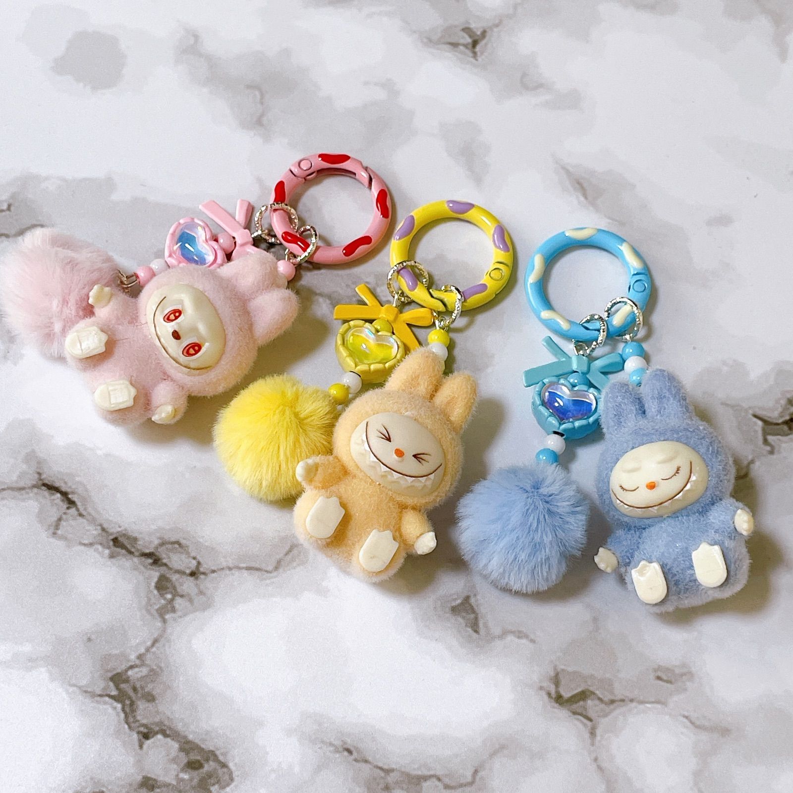 ❤︎まとめ買い歓迎❤︎ ラブブ ぬいぐるみキーホルダー 1個