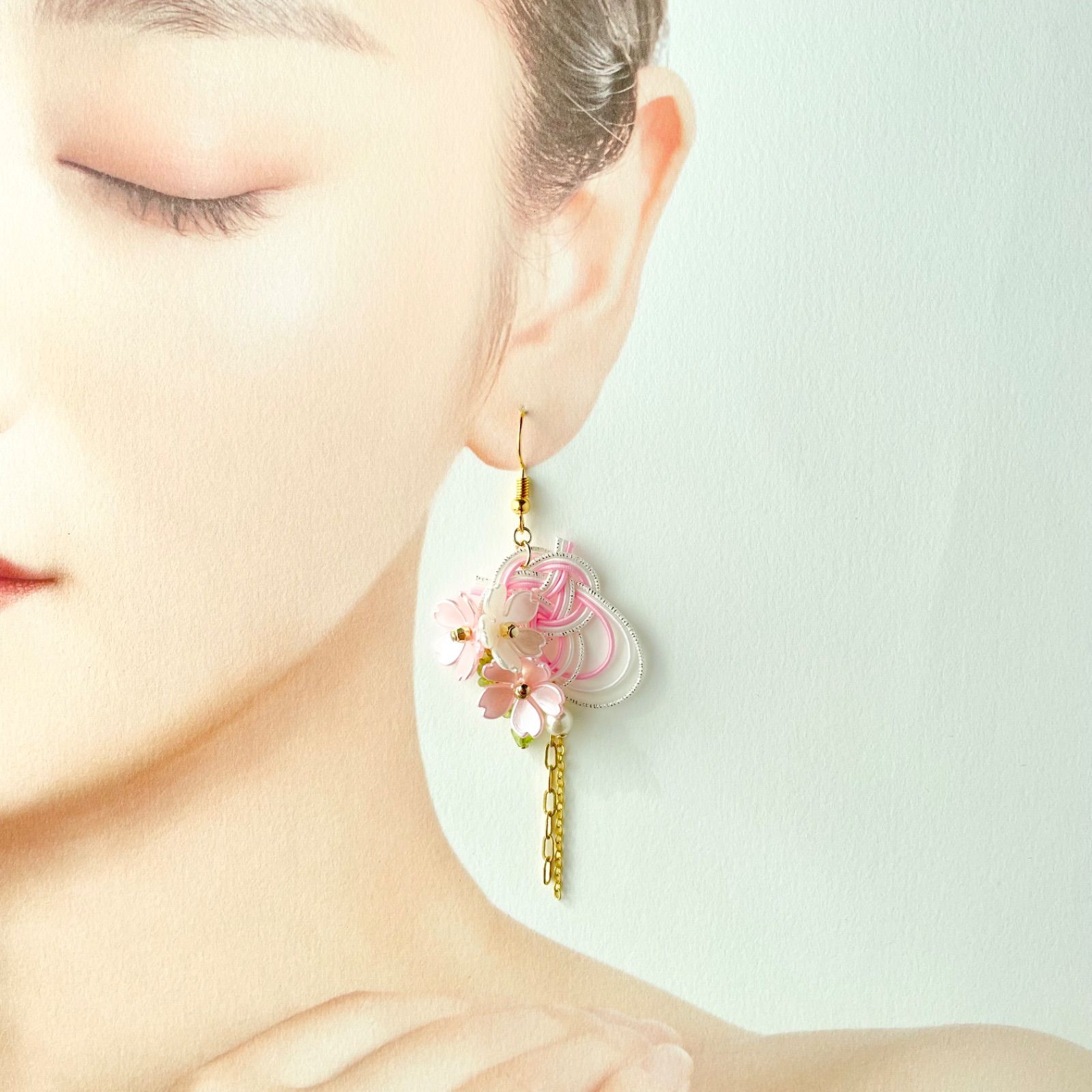 422】ハンドメイド 水引 ピアス イヤリング 春物 桜 フラワー 花びら 