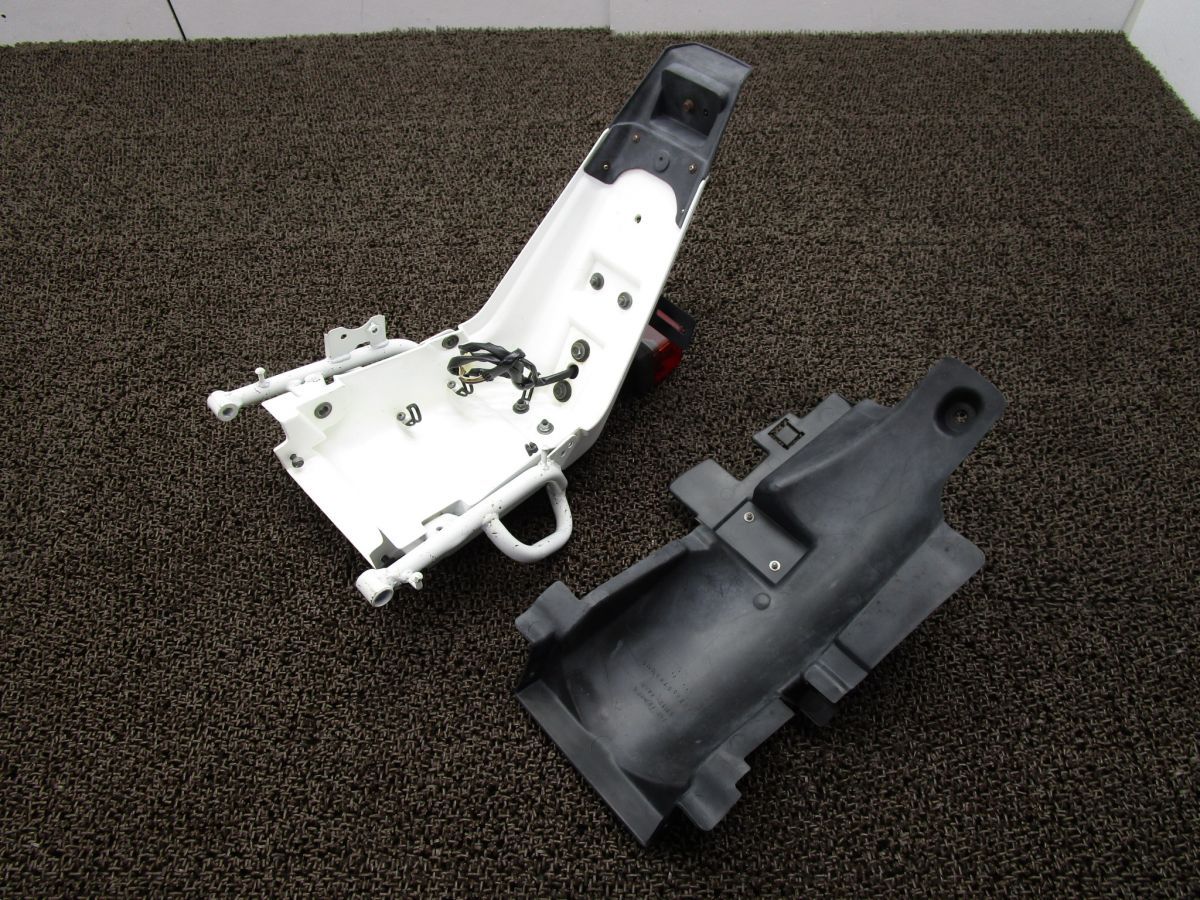 ＮＣ３９　ＮＣ４２　白　エナ　三段シート　５０ｃｍ/ CB400SF Amazon | NC39 NC42 白エナ 三段シート 補強入り55cm