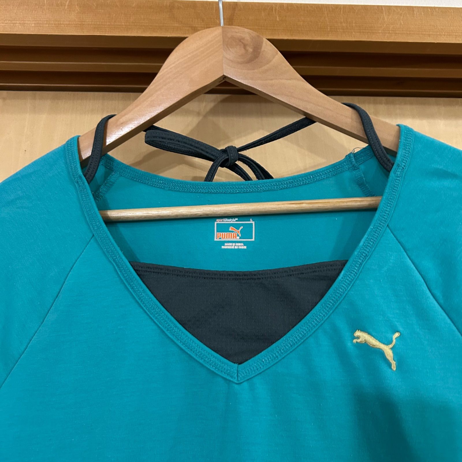 【美品】プーマ　スポーツTシャツ　Vネック　スポーツミックス PUMA プーマ Tシャツ レディース ヨガ スポーツ ウェア 522740