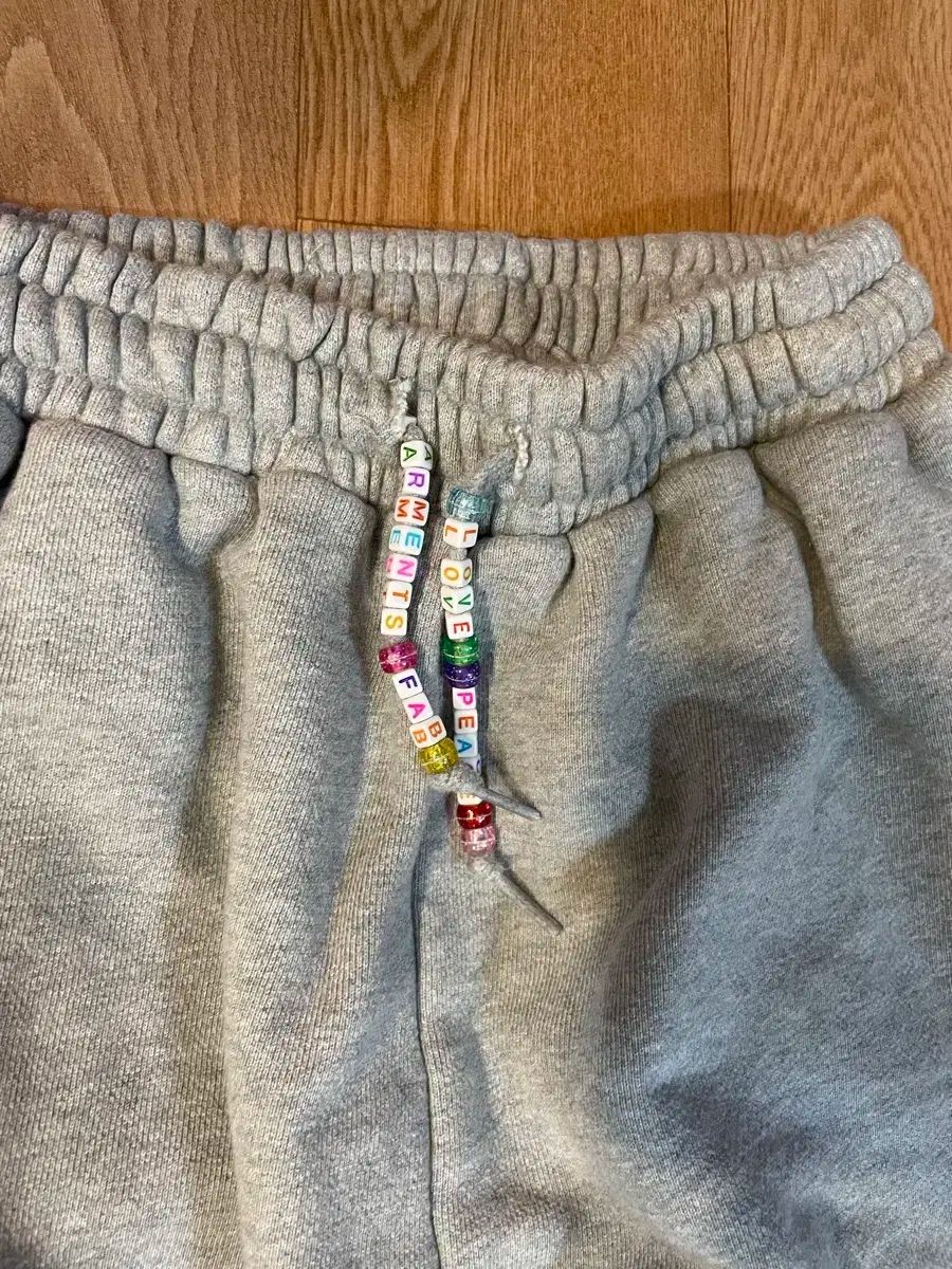 L